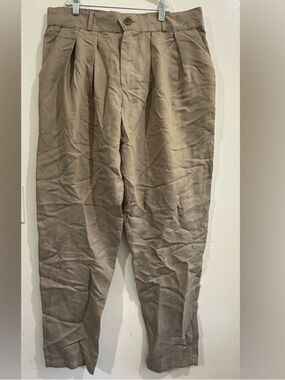 DANTE Men's Pleated Chino Pants in Taupe